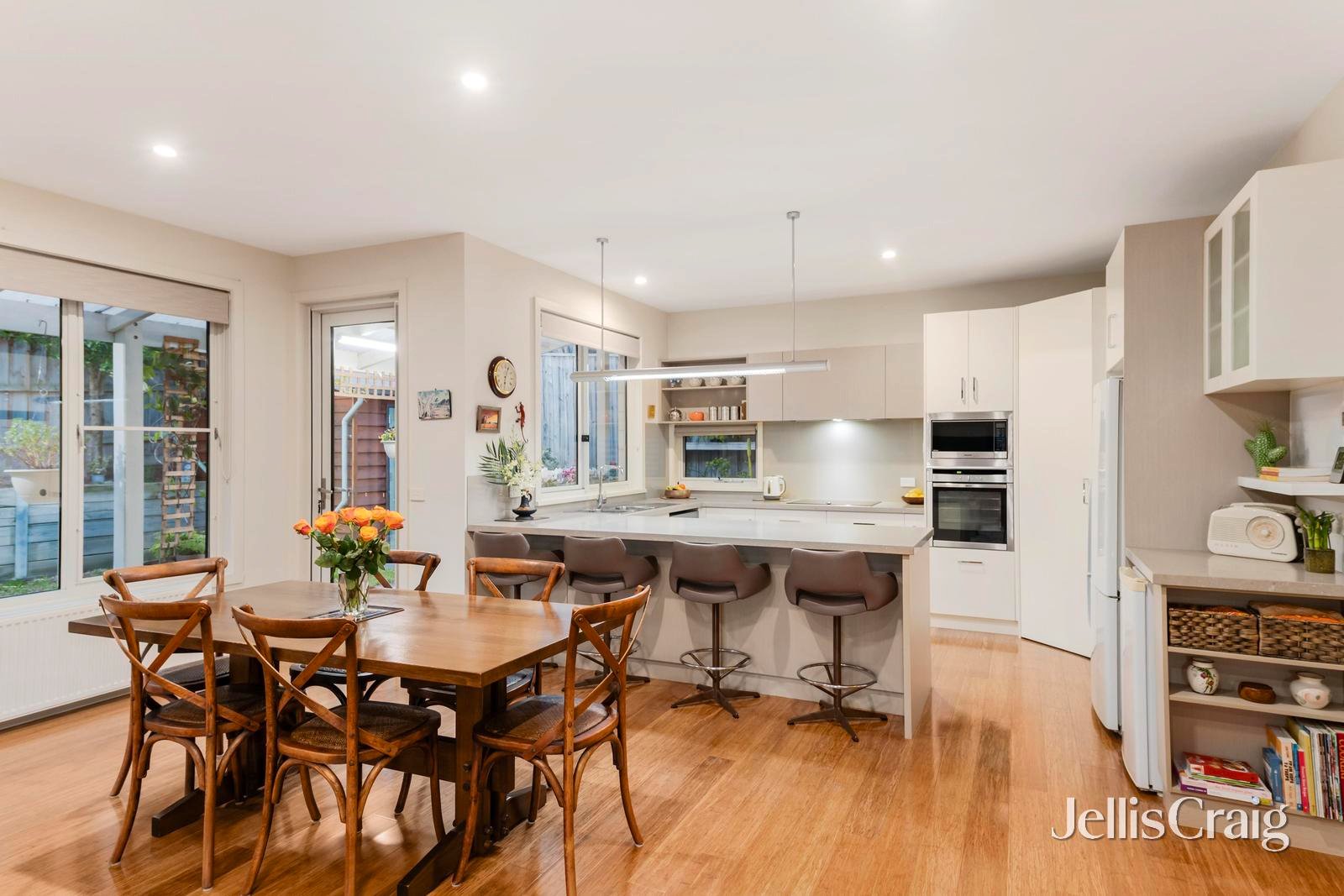 20 Auburn Grove, Croydon South image 6