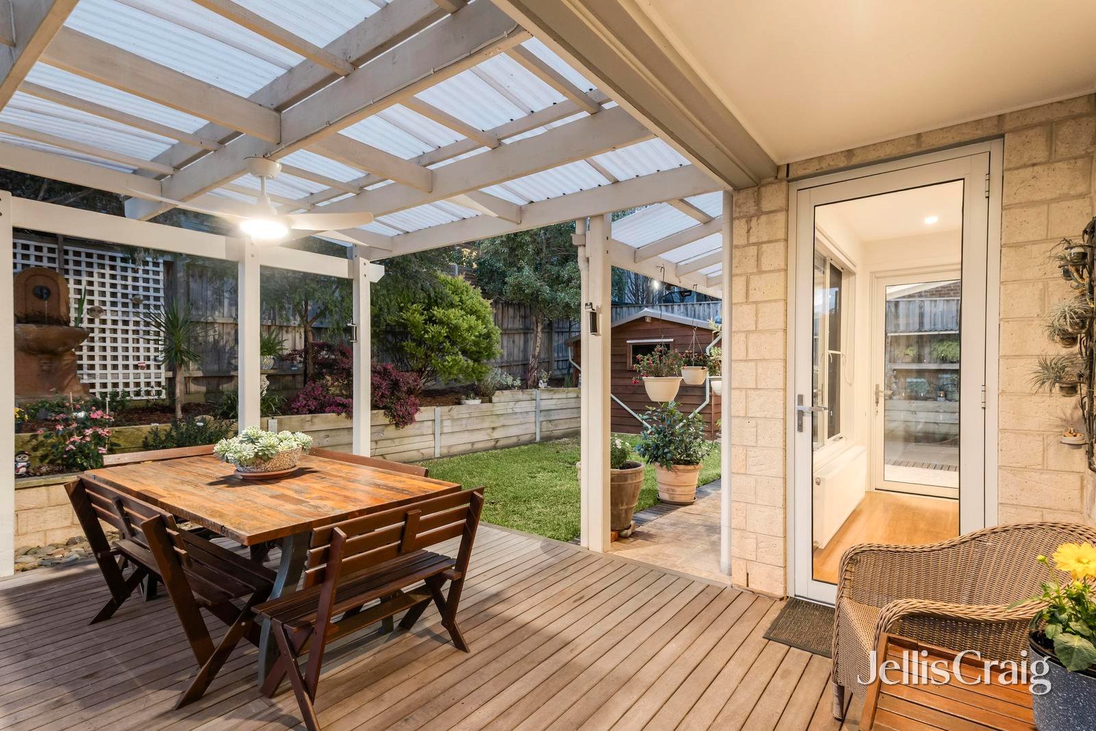 20 Auburn Grove, Croydon South image 16