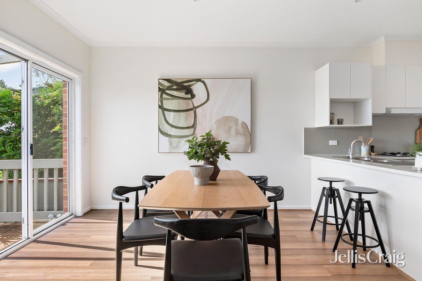 20 Balerno Circle, Gowanbrae image 4