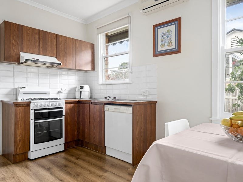 Property Gallery Thumbnail 3
