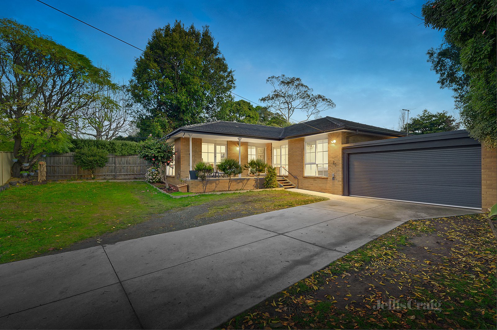 20 Benwerrin Drive, Burwood East image 1