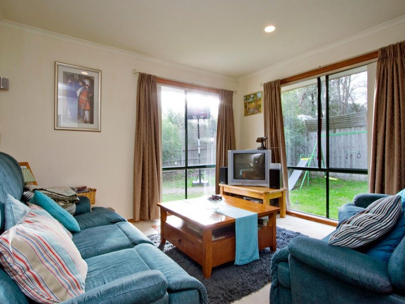 20 Blueridge Drive, Mooroolbark image 7