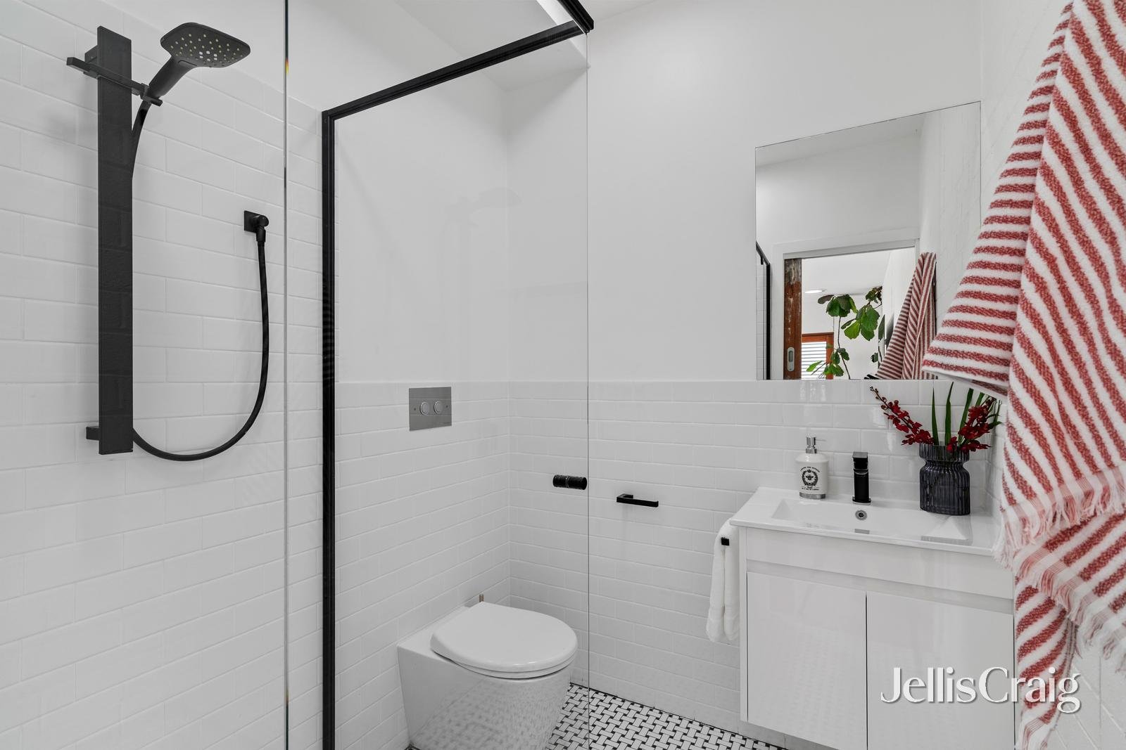 20 Boston Avenue, Malvern East image 9