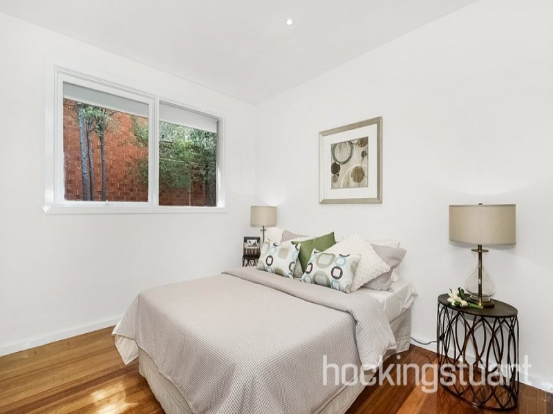 20 Box Hill Crescent, Mont Albert North image 8