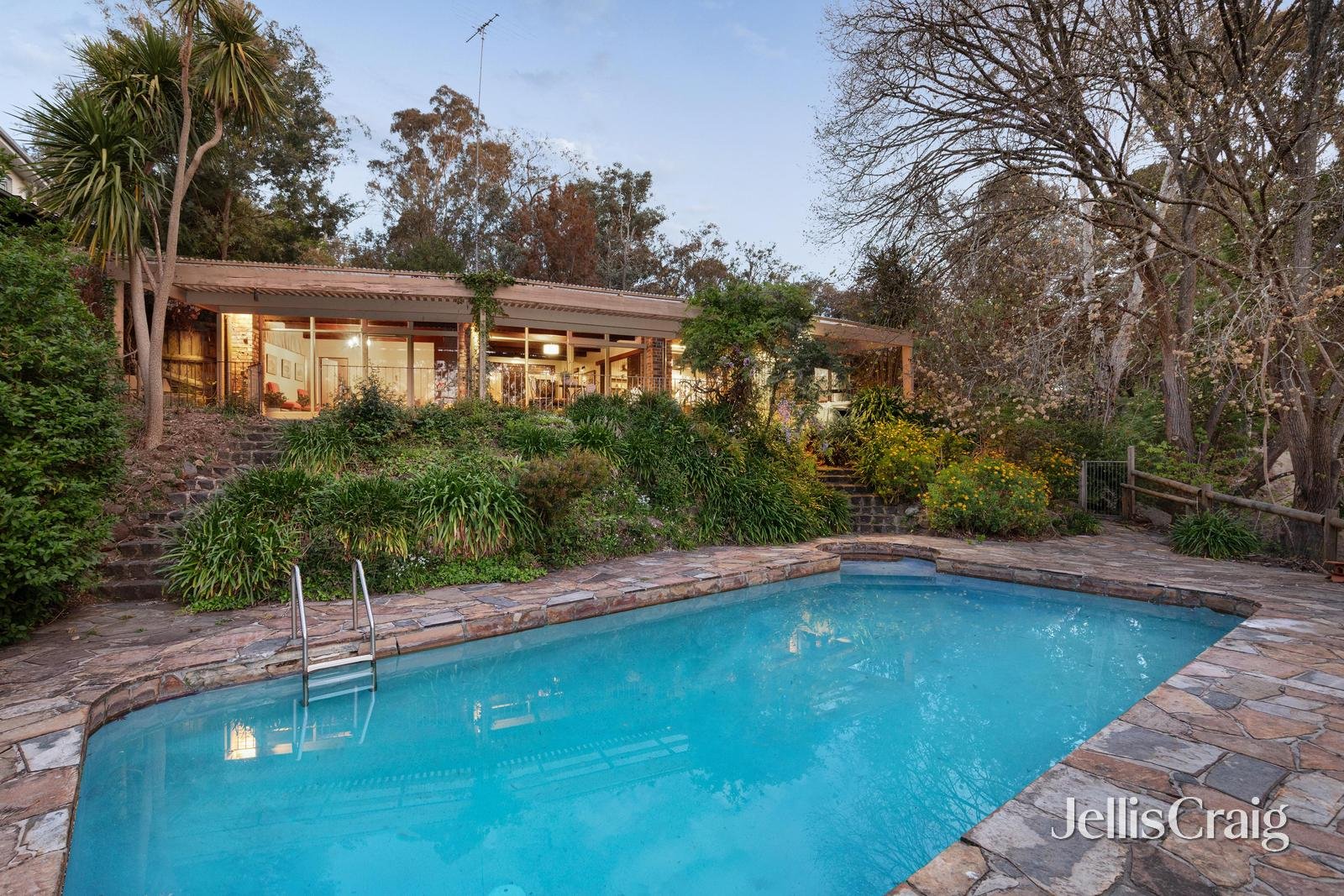 20 Bradleys Lane, North Warrandyte image 1