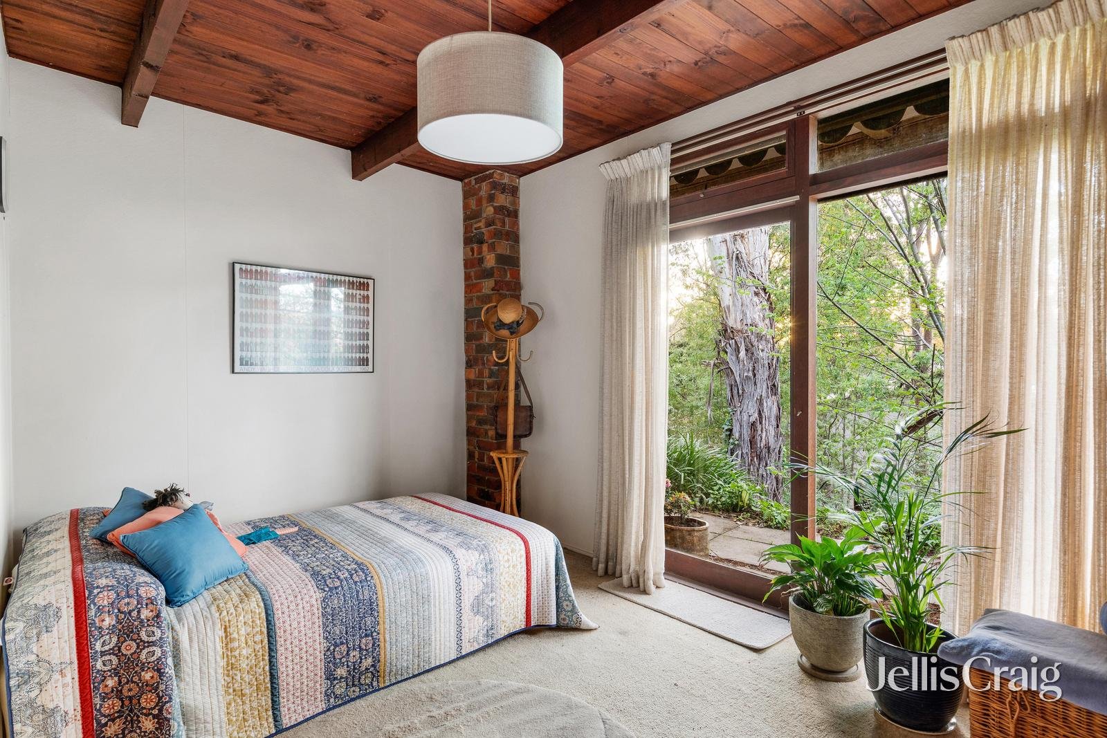 20 Bradleys Lane, North Warrandyte image 11