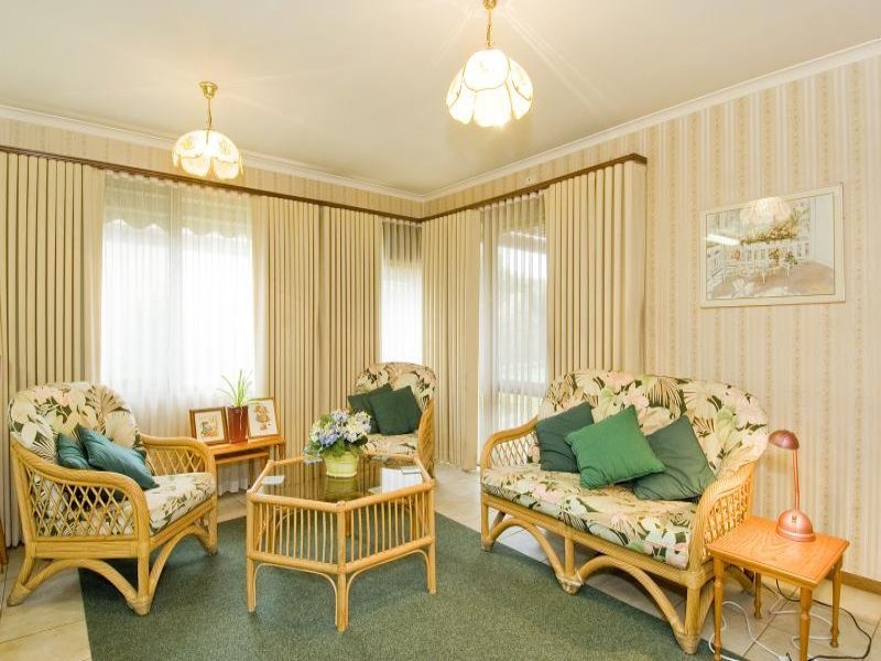20 Braemar Court, Newtown image 4