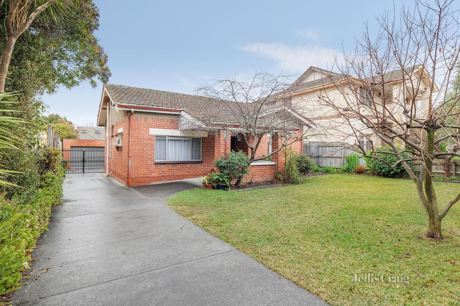 20 Brandon Street, Glen Iris image 1