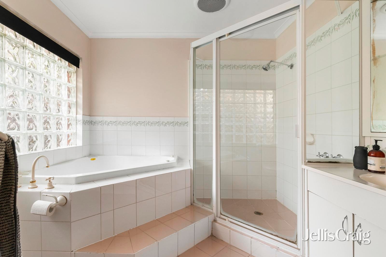 20 Calendonia Drive, Eltham North image 12