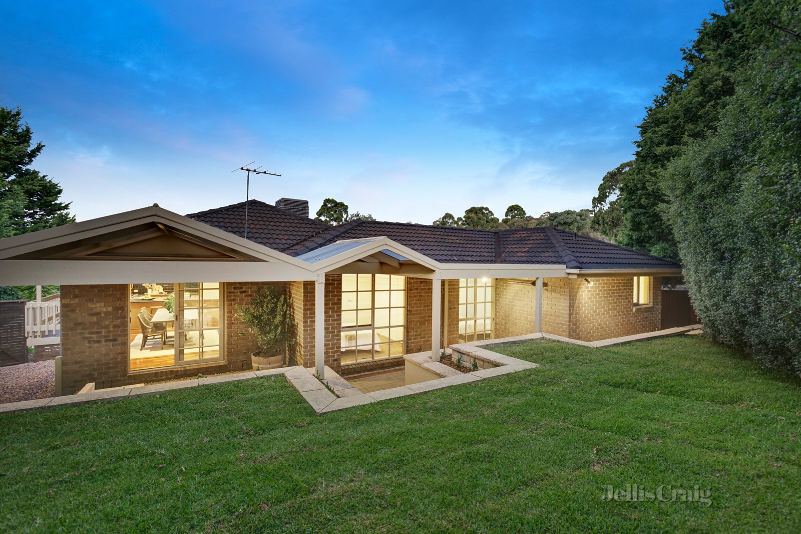 20 Cambrian Court, Eltham North image 5