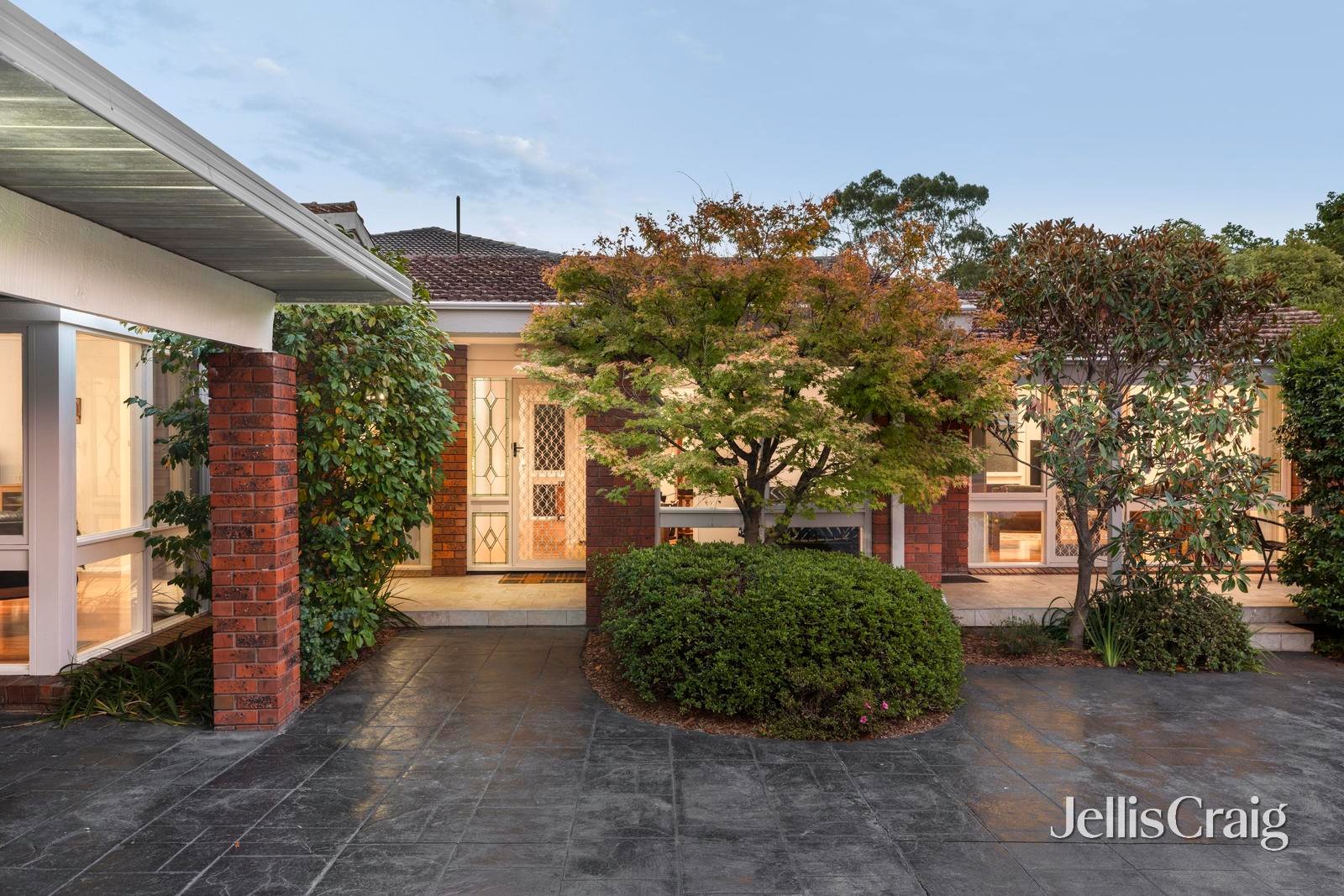 20 Cambrian Crescent, Wheelers&nbsp;Hill image 2