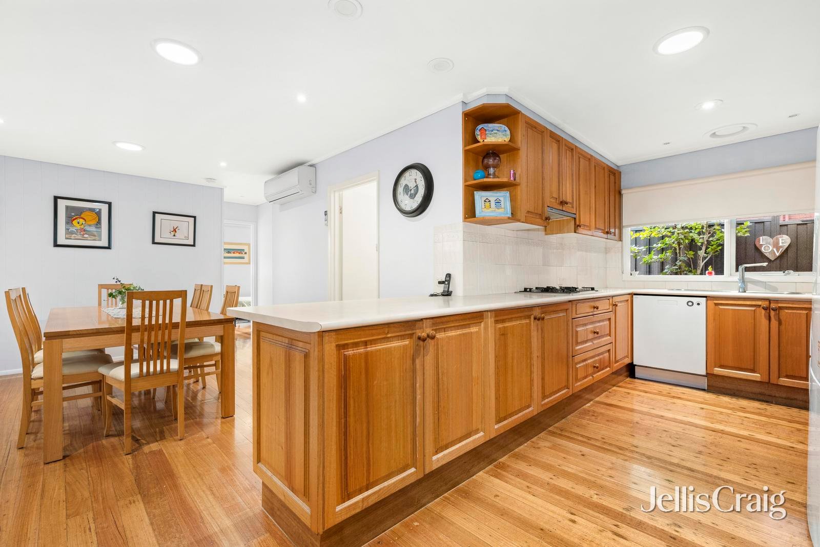 20 Cambrian Crescent, Wheelers&nbsp;Hill image 4