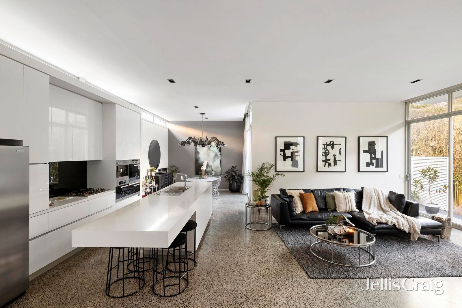 20 Carinya Road, Bentleigh East image 5