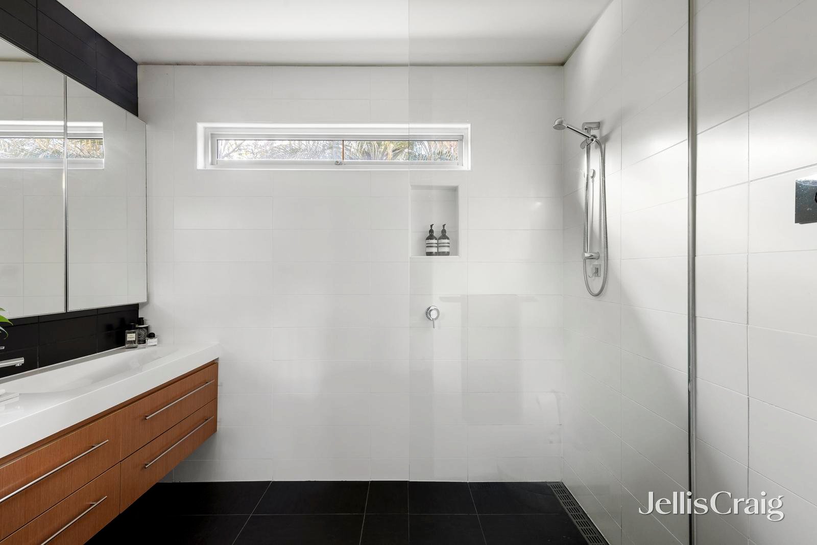 20 Carinya Road, Bentleigh East image 13