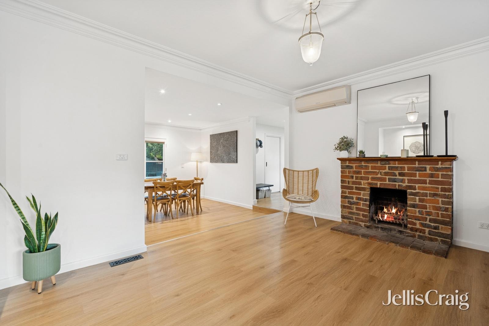 20 Carroll Avenue, Croydon image 5