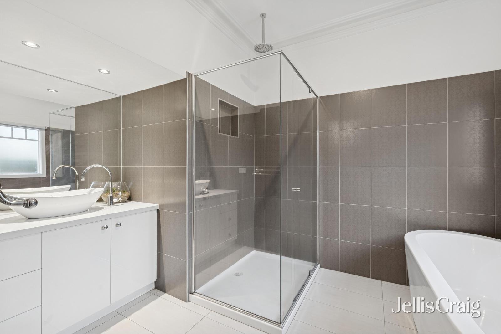 20 Carroll Avenue, Croydon image 12