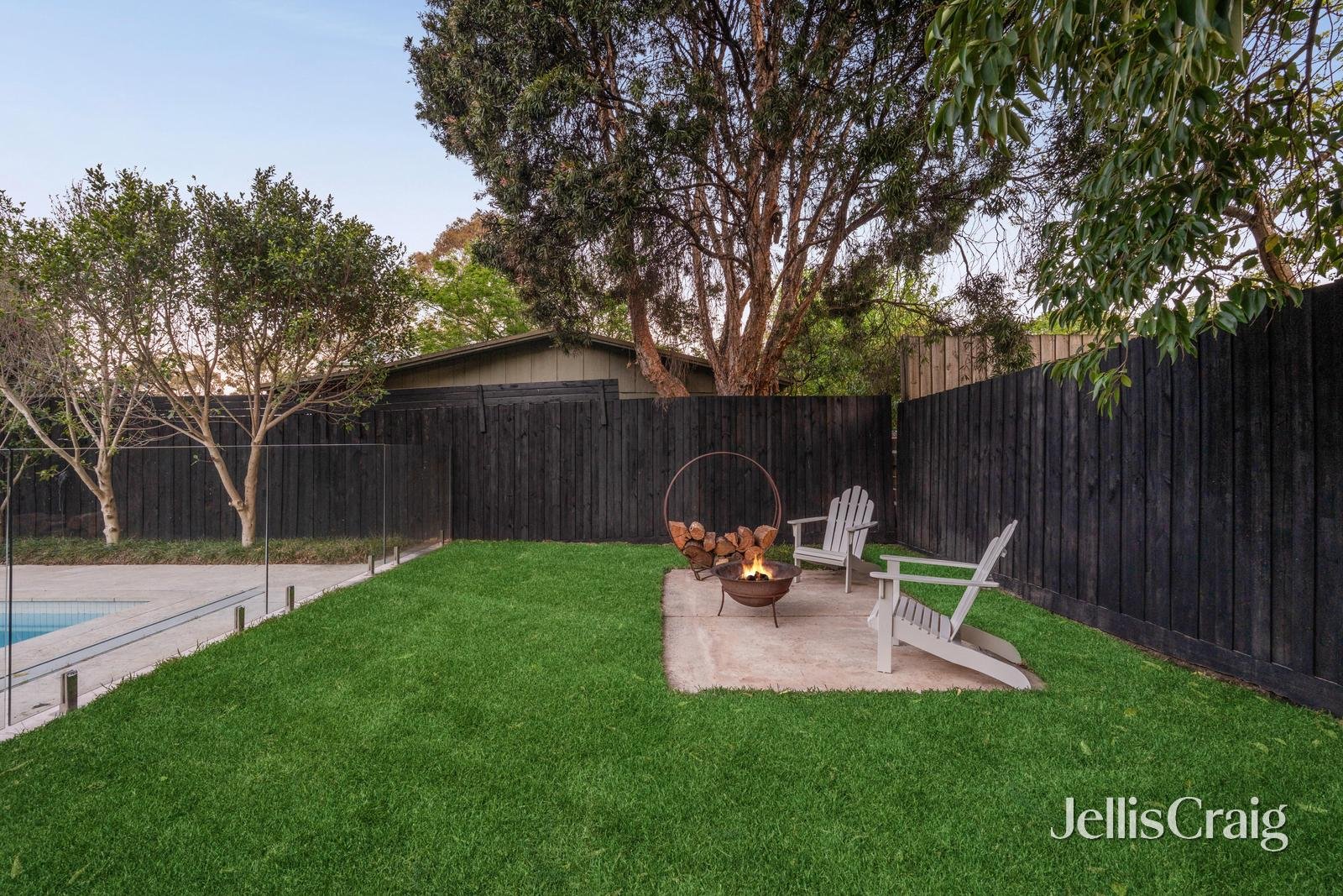 20 Carroll Avenue, Croydon image 14