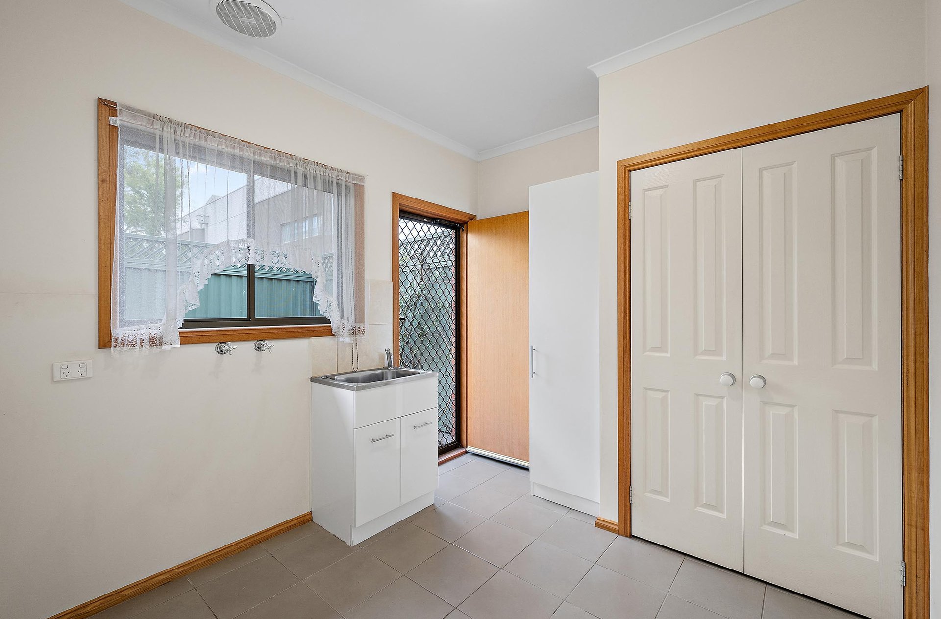 20 Charles Street, Mooroolbark image 4