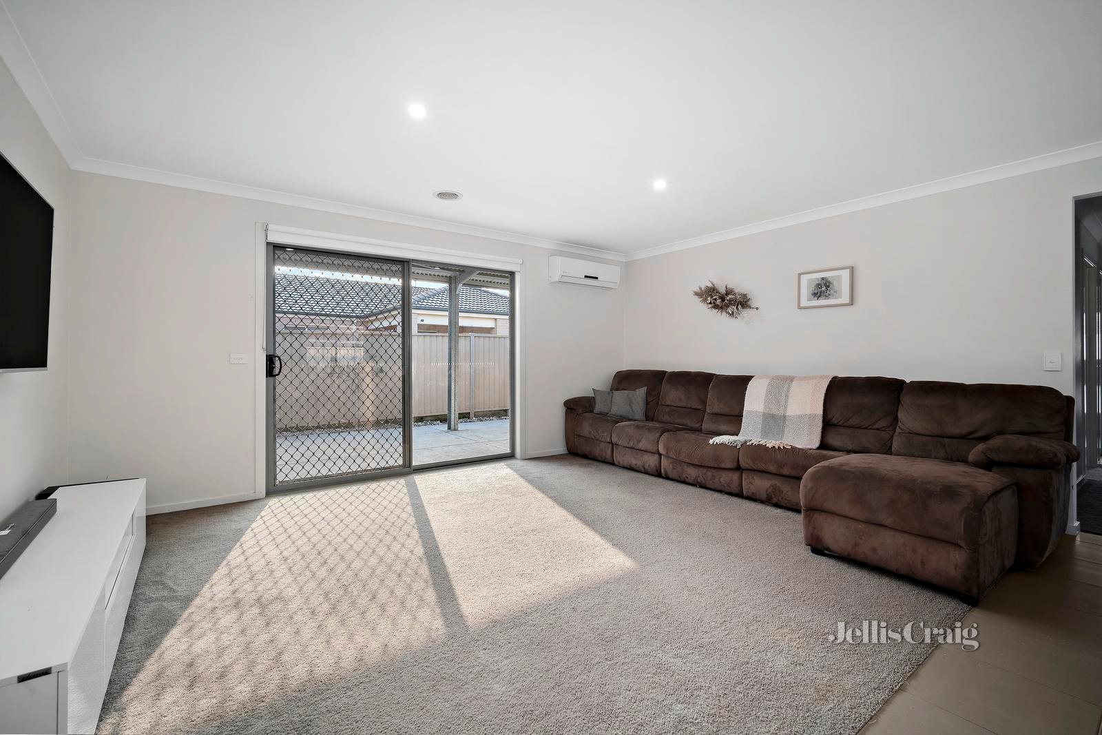 20 Chifley Drive, Delacombe image 3