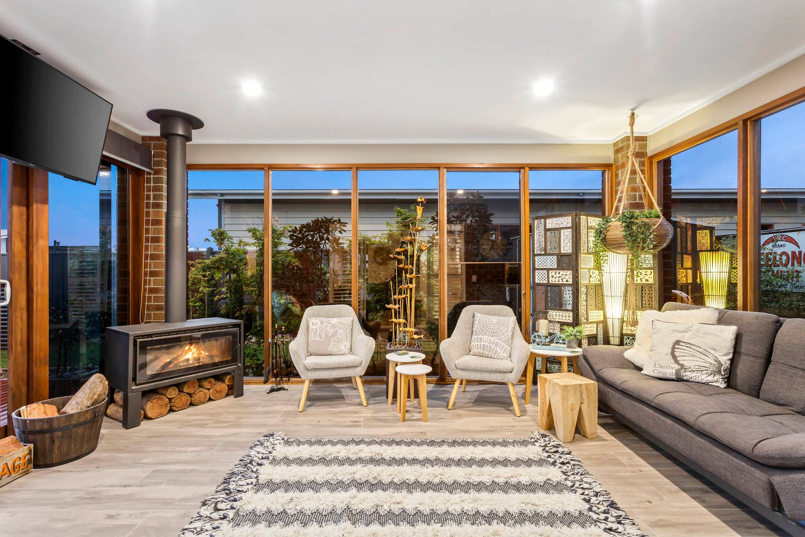 Property Gallery Thumbnail 7