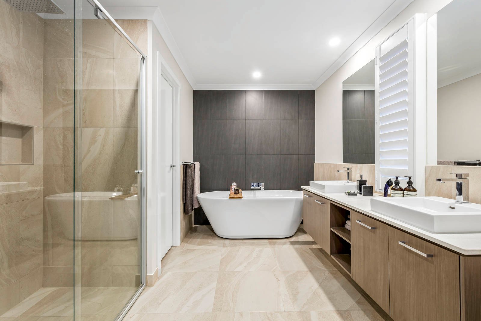 Property Gallery Thumbnail 10