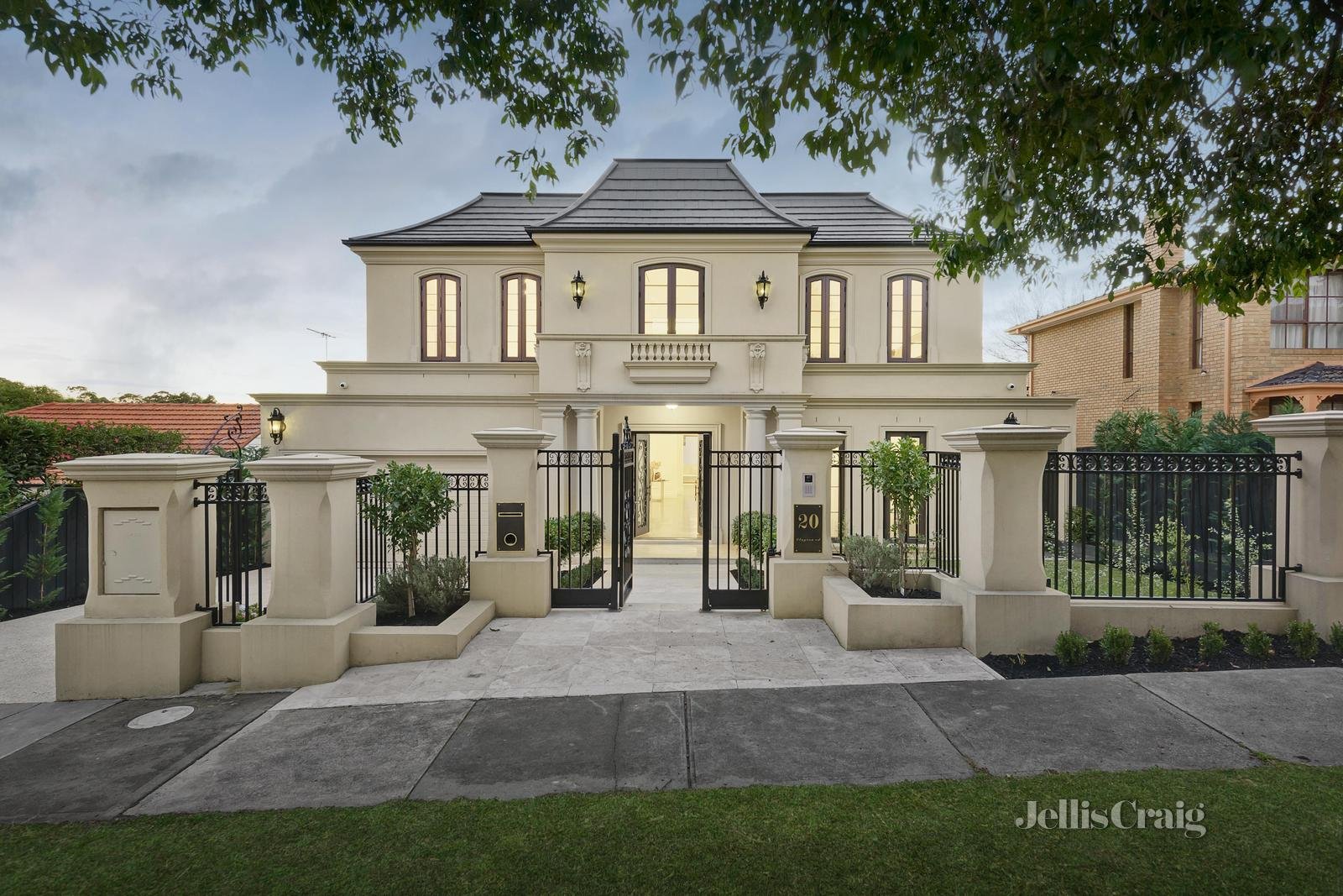 20 Clayton Road, Balwyn image 1
