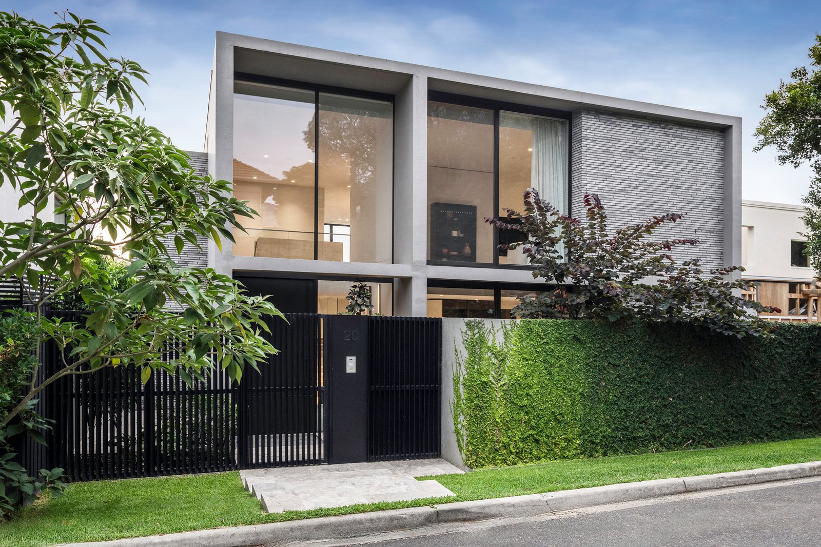 20 Cloverdale Avenue