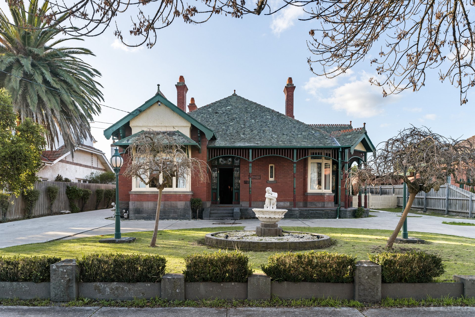 Property Gallery - Main Image
