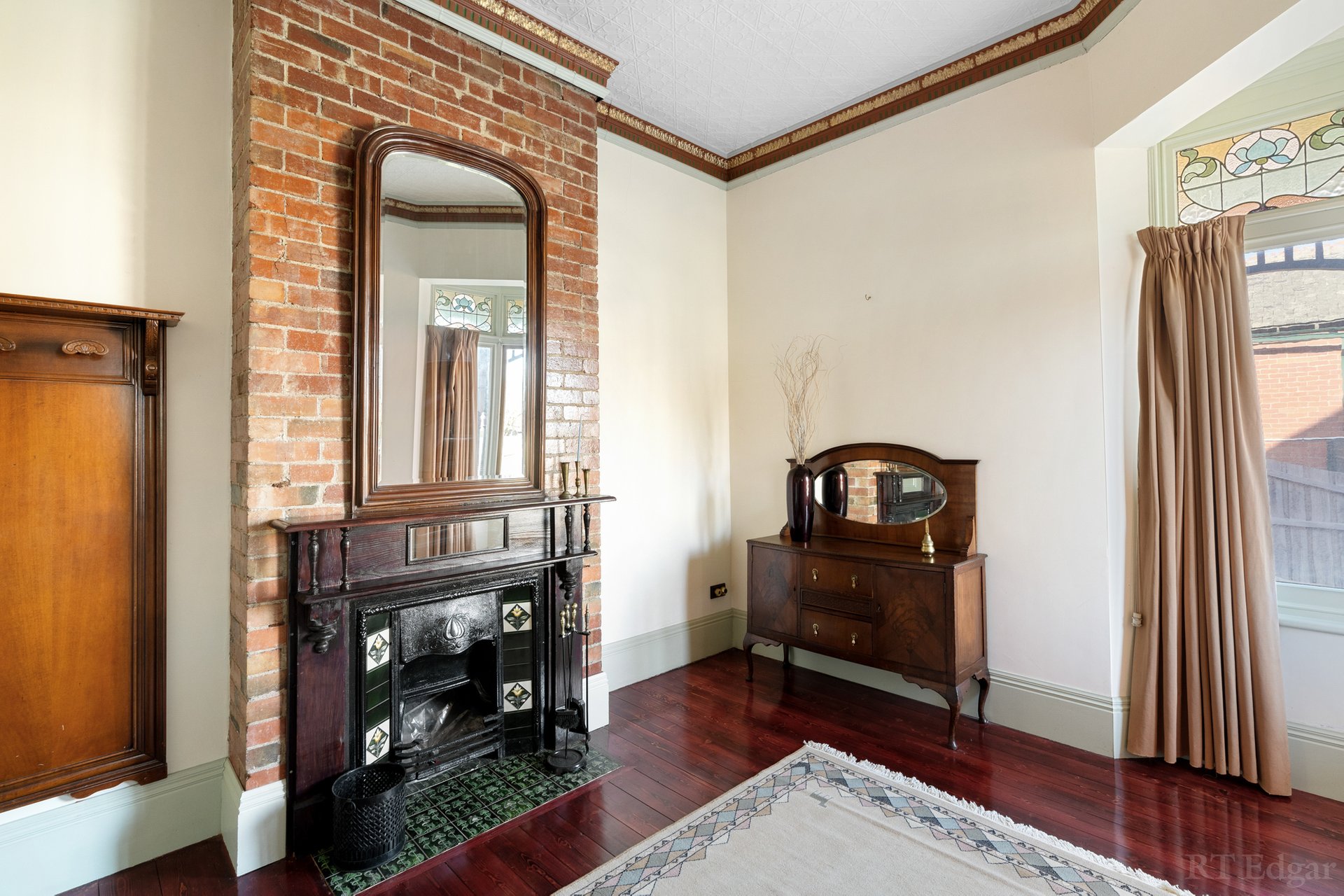 Property Gallery Thumbnail 14