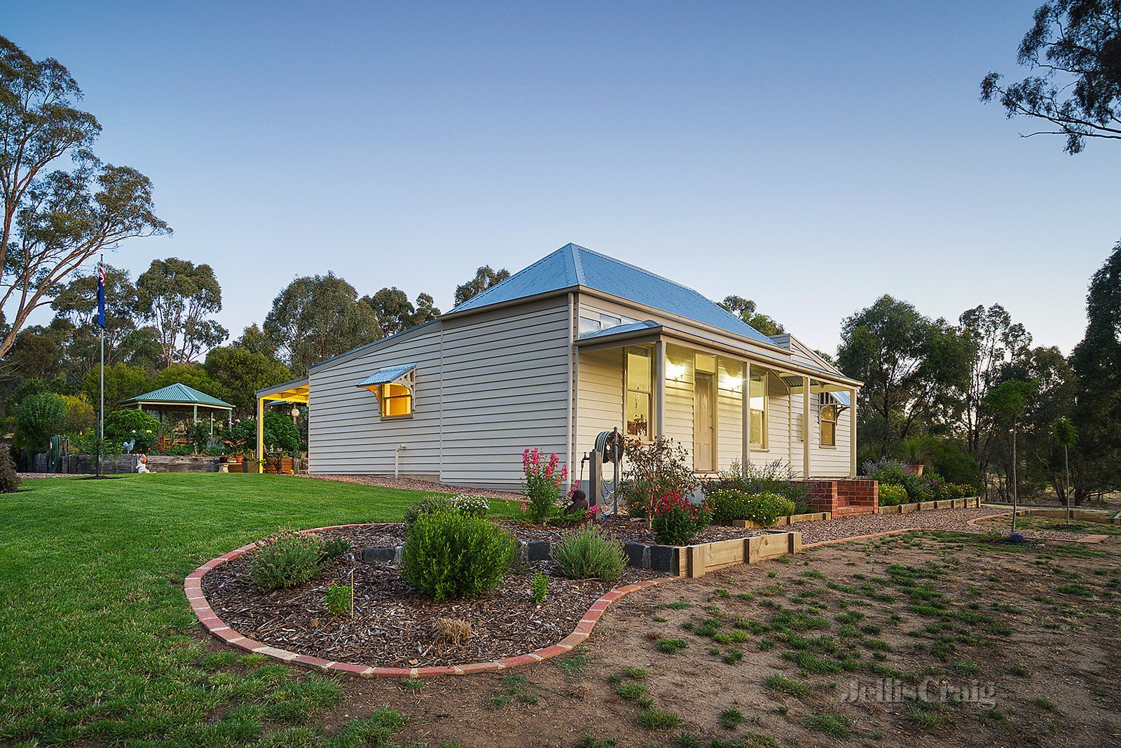 20 Commissioners Gully Road, Chewton image 2