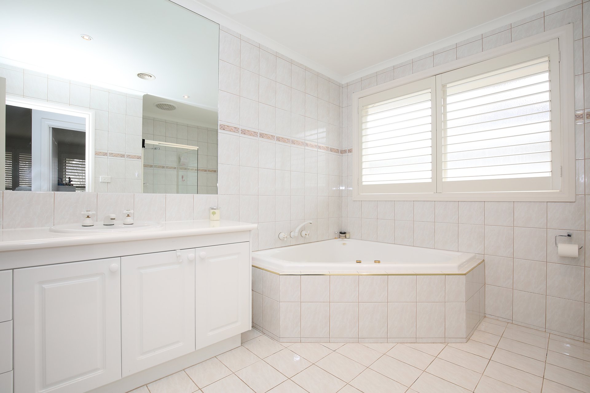 20 Coromandel Court, Bulleen image 7