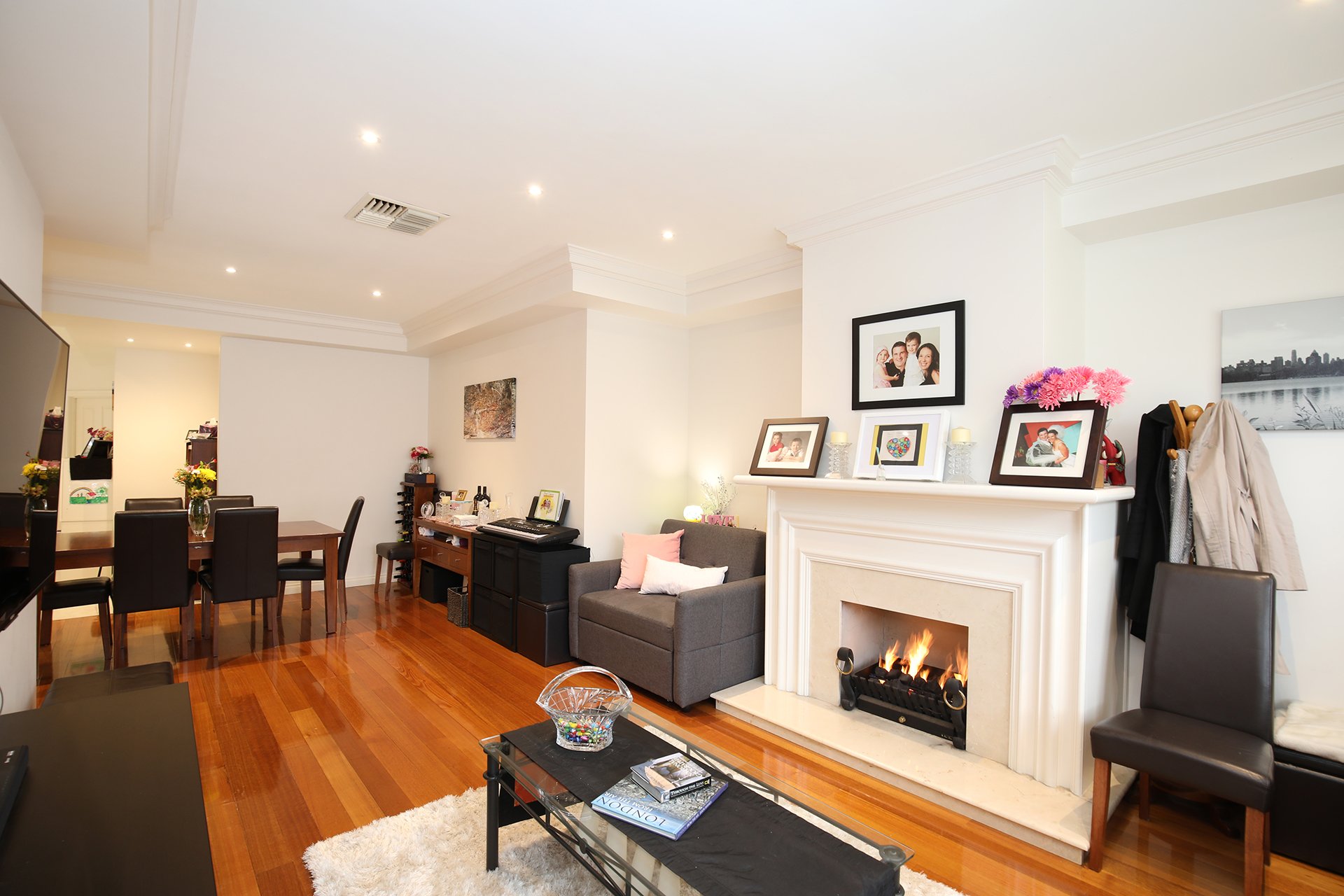 20 Coromandel Court, Bulleen image 2