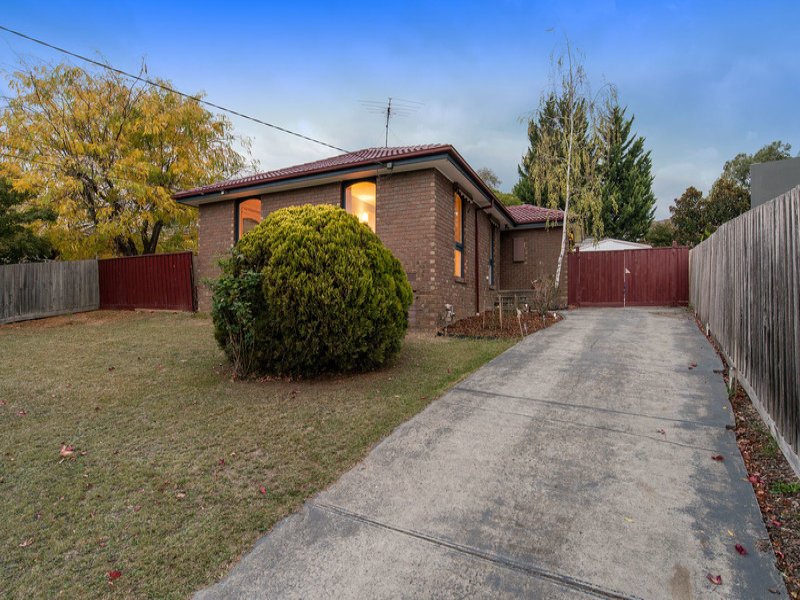 20 David Drive, Mooroolbark image 2