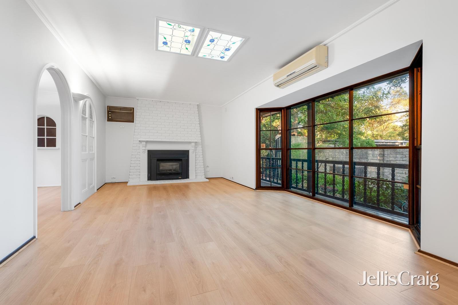 20 Dean Avenue, Mount&nbsp;Waverley image 2