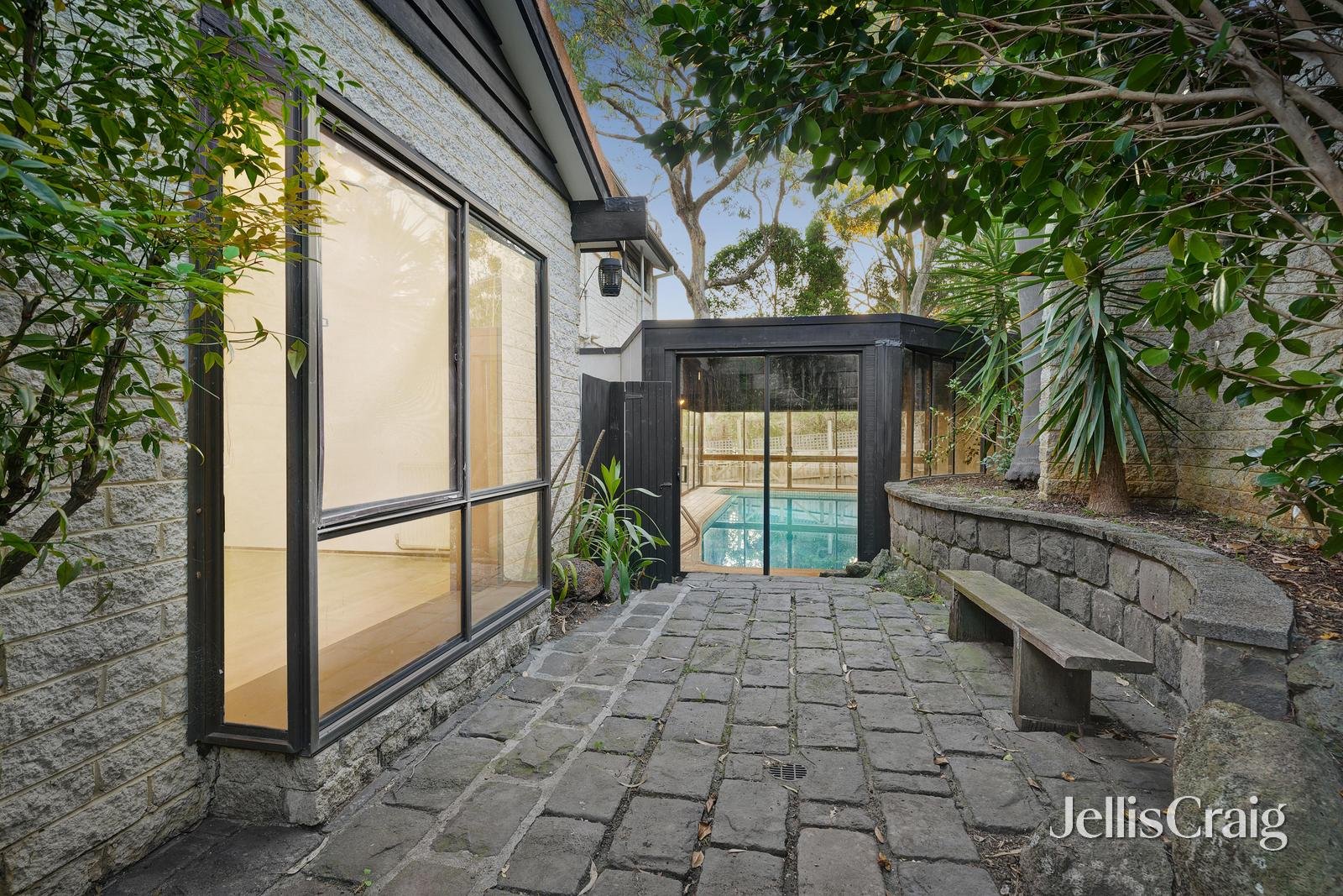 20 Dean Avenue, Mount&nbsp;Waverley image 10