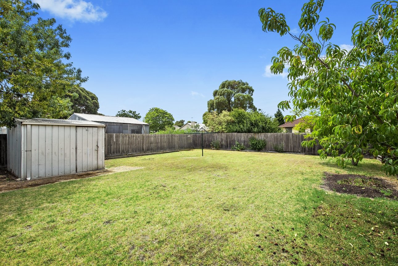 20 Detroit Crescent, Corio image 5