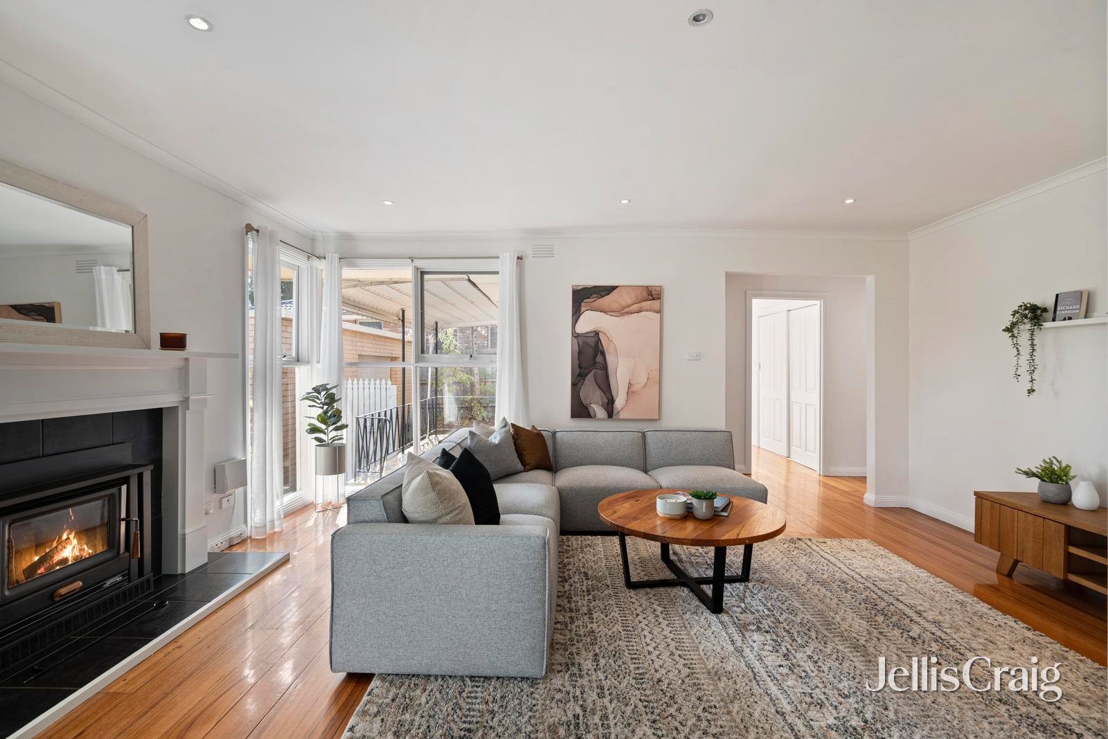 20 Dixon Avenue, Croydon image 2