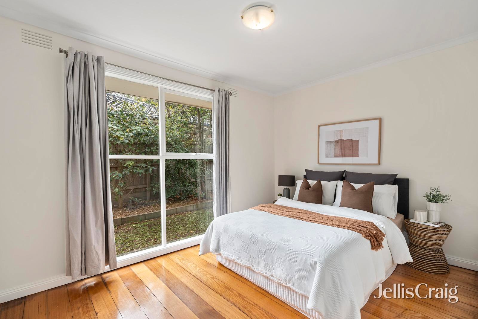 20 Dixon Avenue, Croydon image 8