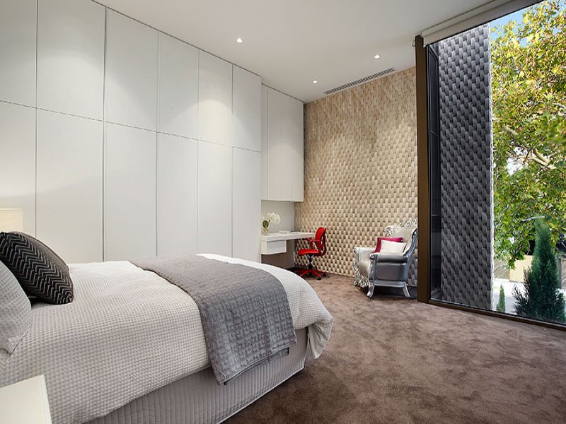 20 Docker Street, Elwood image 4