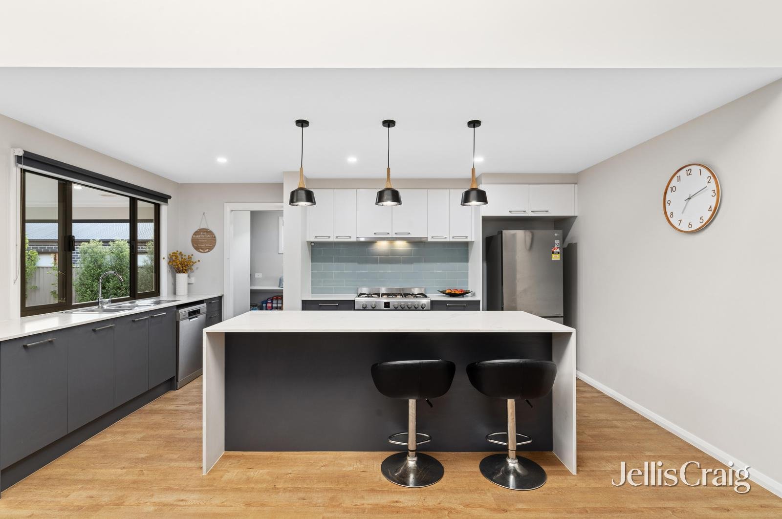 20 Dove Avenue, Winter Valley image 4