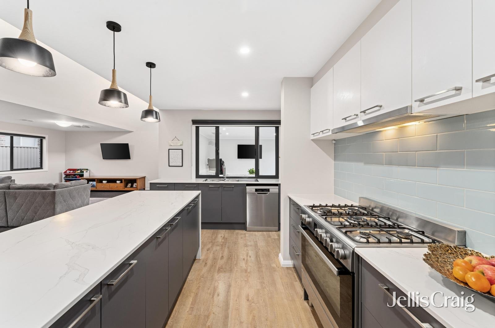 20 Dove Avenue, Winter Valley image 5