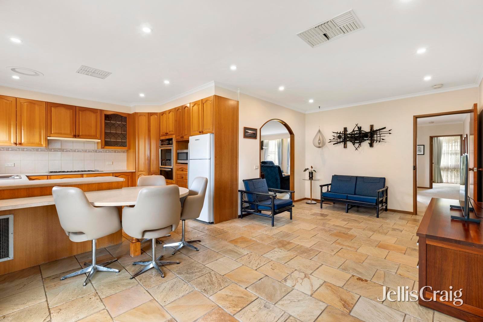 20 Earlwood Drive, Wheelers&nbsp;Hill image 6