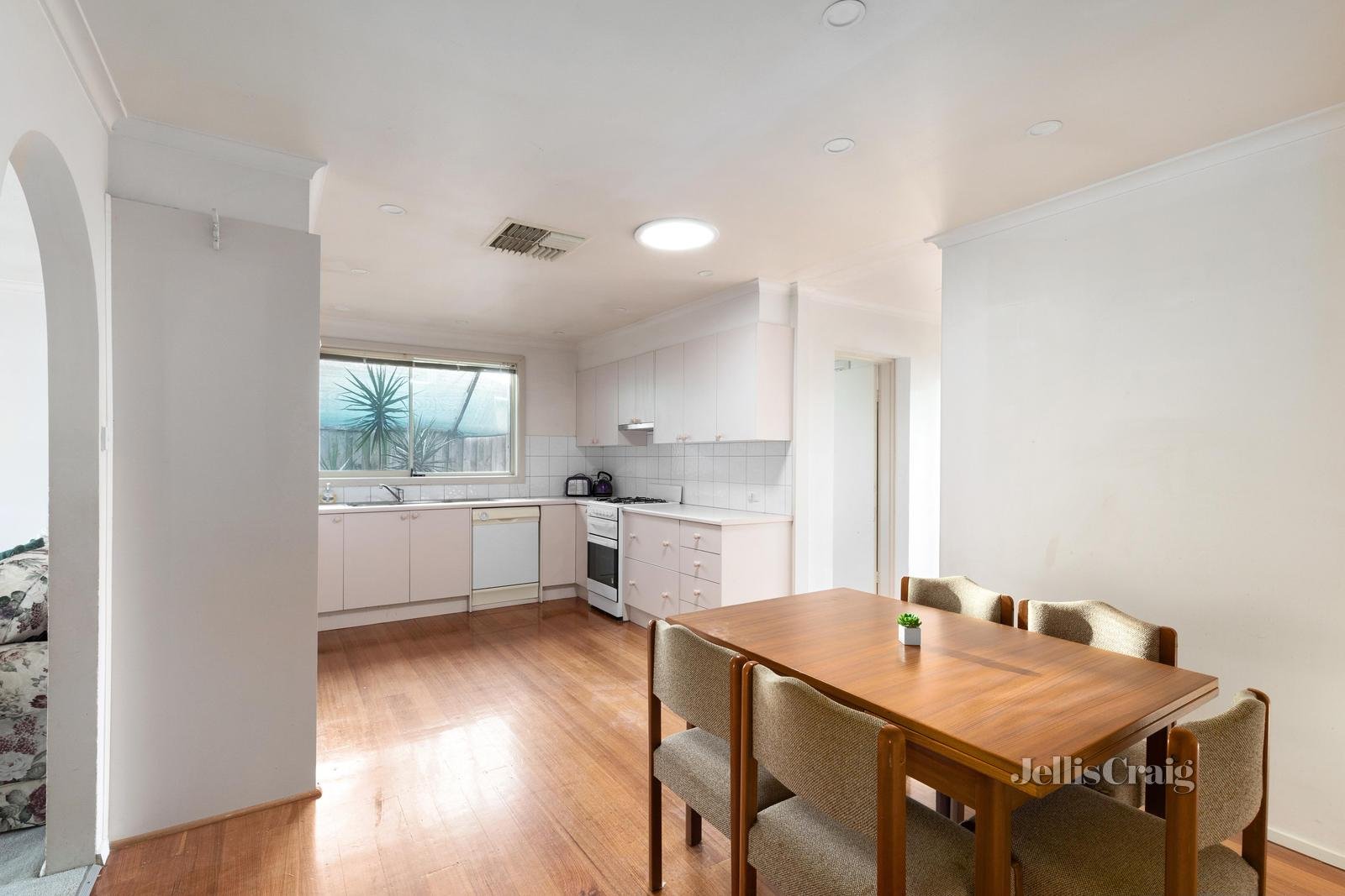 20 Eclipse Crescent, Watsonia image 6