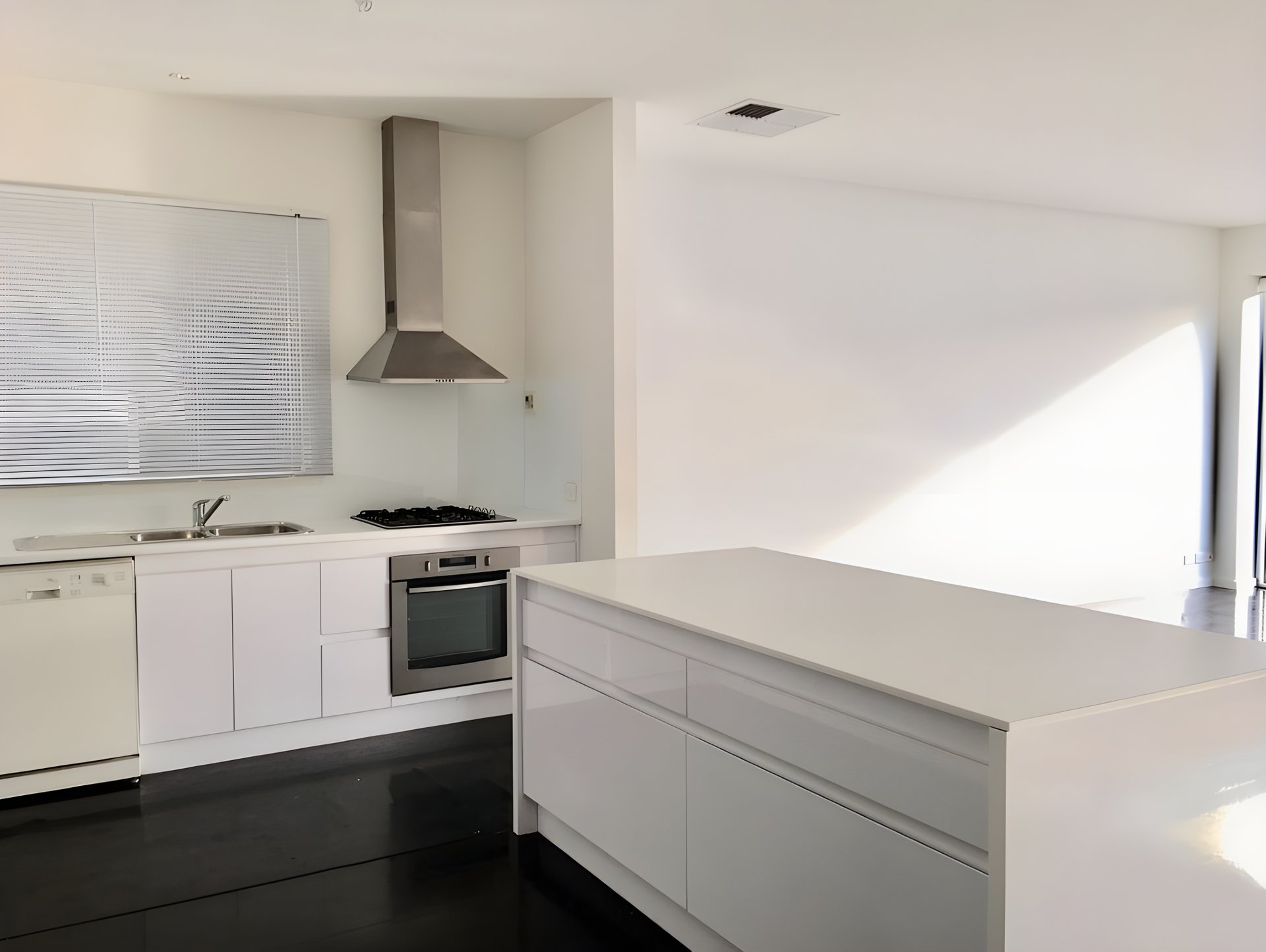 20 Elizabeth Street, Moonee Ponds image 1