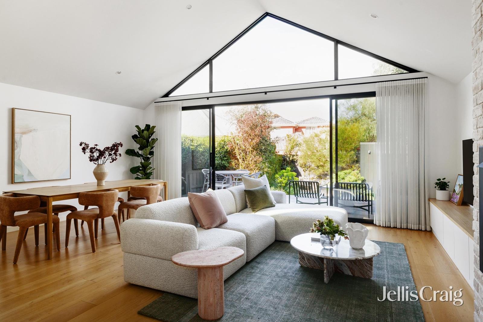 20 Emo Road, Malvern&nbsp;East image 2