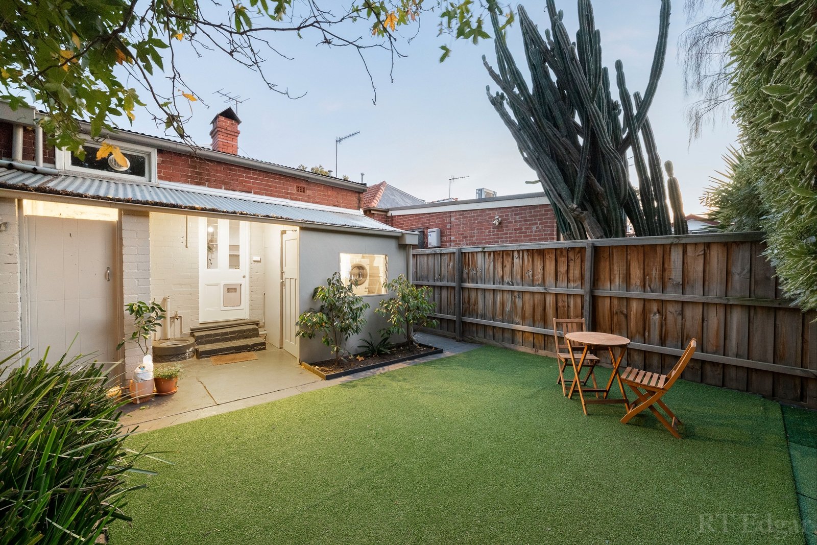 Property Gallery Thumbnail 9