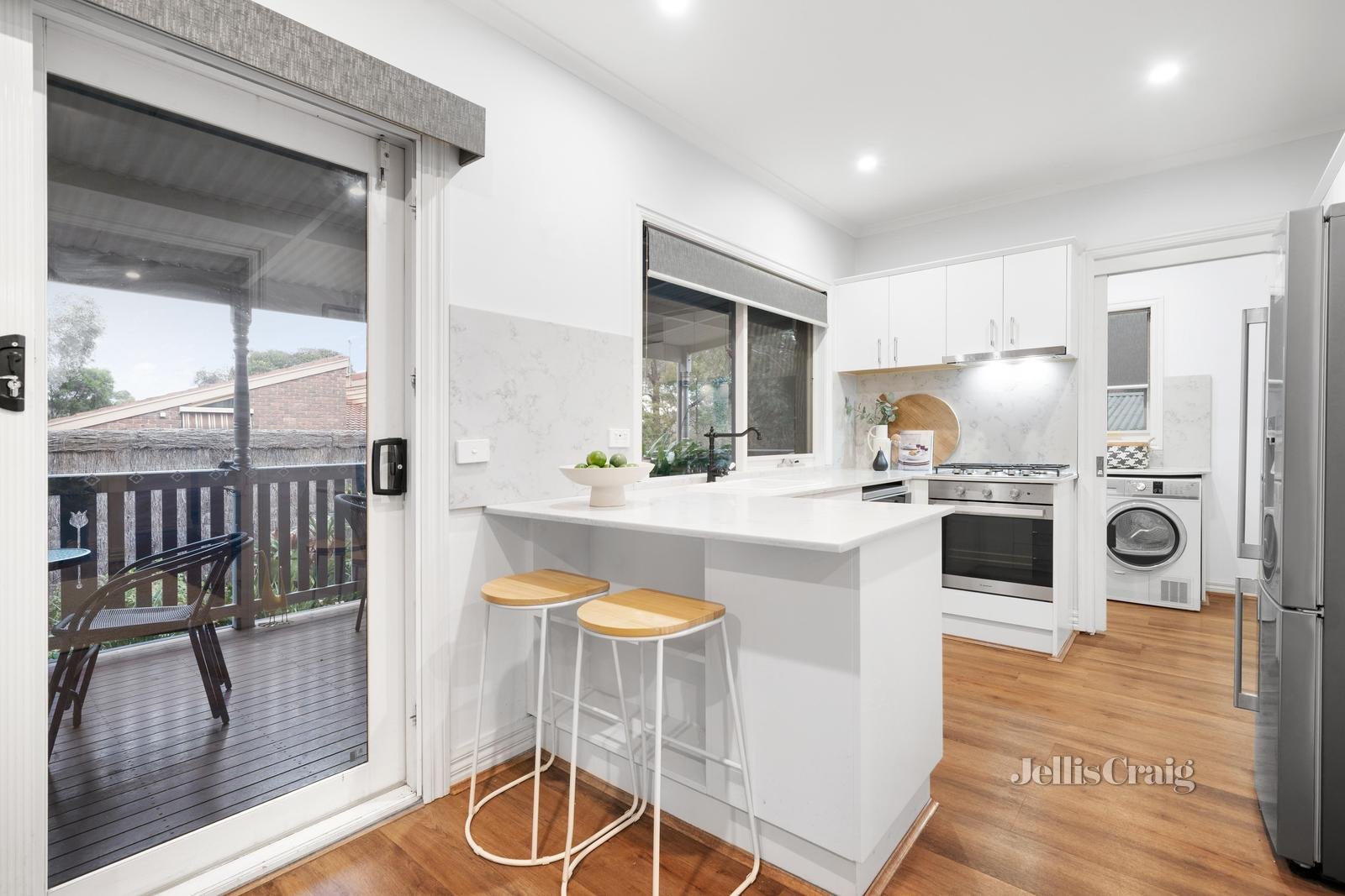 20 Fernside Avenue, Briar Hill image 5