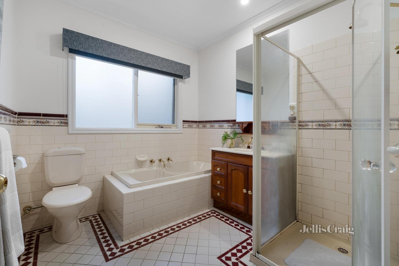 20 Fernside Avenue, Briar Hill image 11