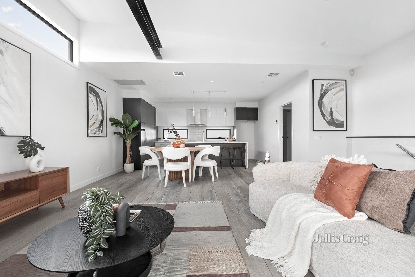 20 Florence Street, Essendon image 2