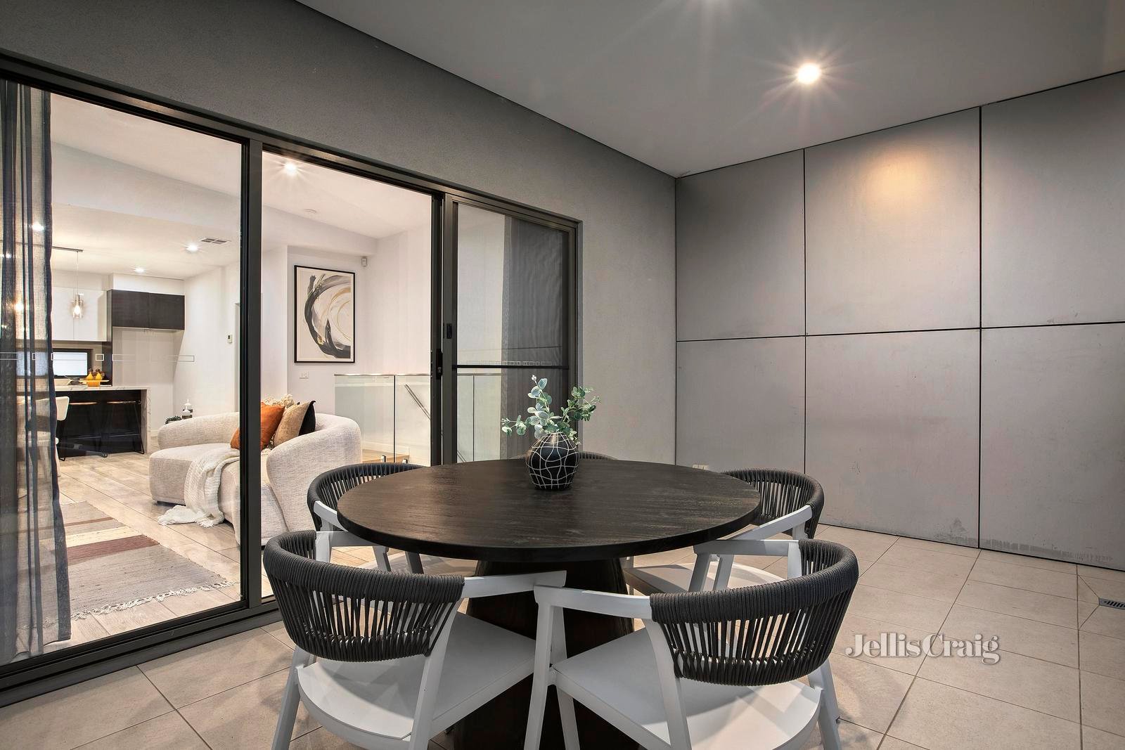 20 Florence Street, Essendon image 9